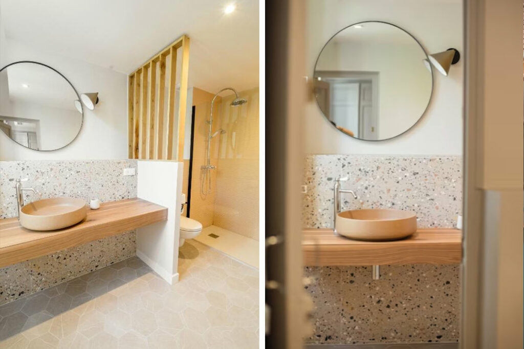 Intérieur de la salle de bain d'une des chambres d'hôtes à Collobrières Une Histoire de Famille